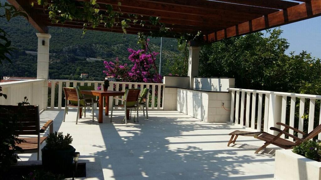Apartments Husanovic Mokosica Exterior photo